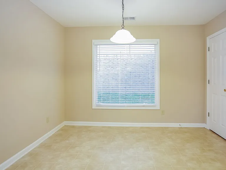 10198 Woodland Hills Dr — Photo 7