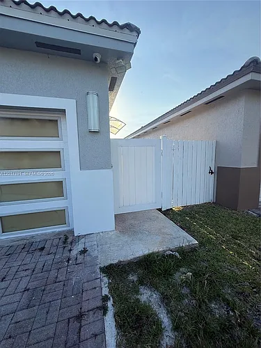 22532 SW 103rd Ct Photo 1