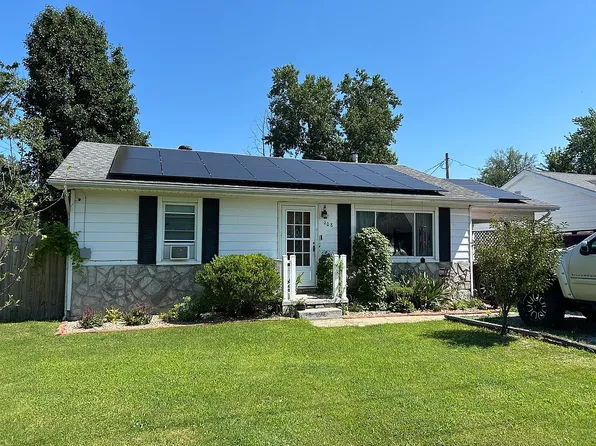 908 Stewart St, Carmi, IL 62821