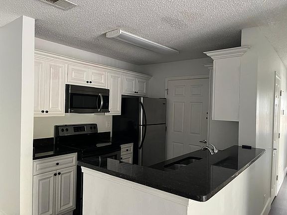 5th image of 7207 Santa Fe Pkwy #7202