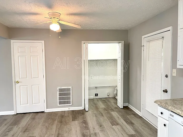 133 Appleton Blvd #B — Photo 9
