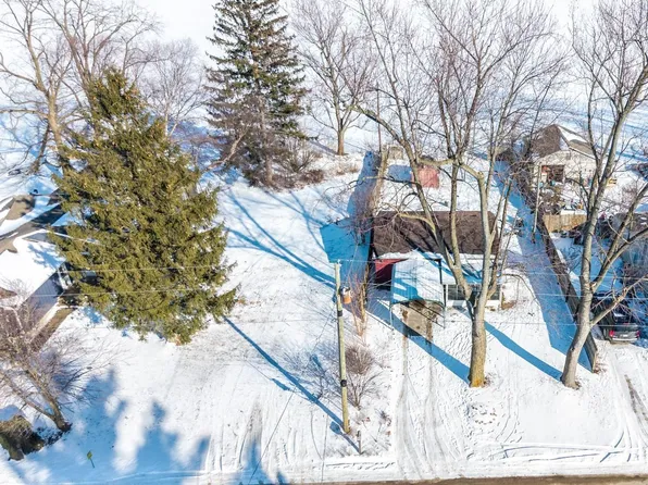 8916 S South Hill Dr, Silver Lake, IN 46982