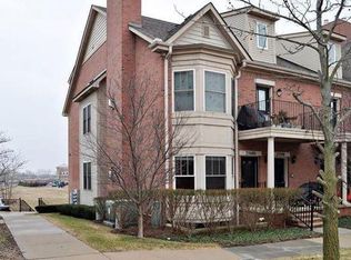 25600 Portico Ln, Novi, MI 48375