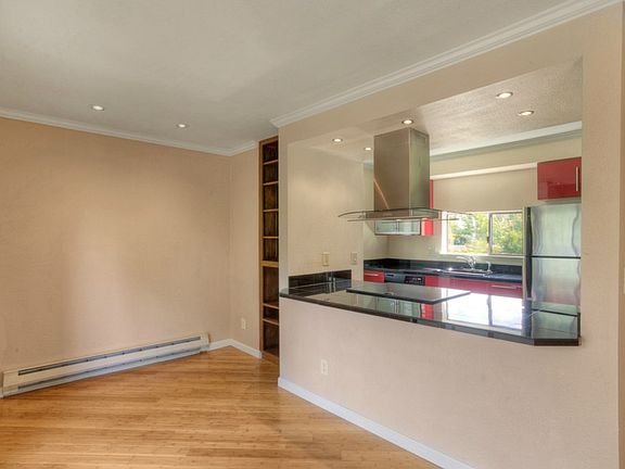 5th image of 21925 7th Ave S APT 115