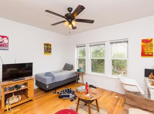 1634 W Montrose Ave, Chicago, IL 60613