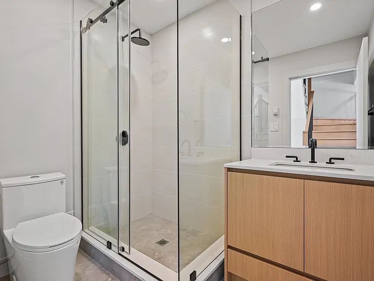 3410 Knight St — Photo 15
