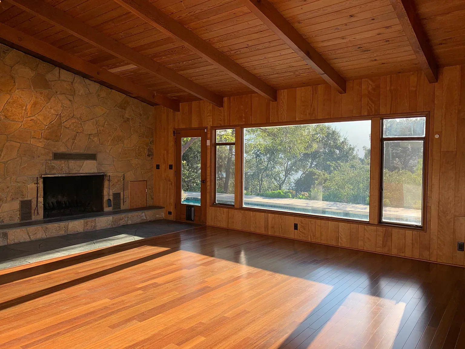 21277 Entrada Rd — Photo 4