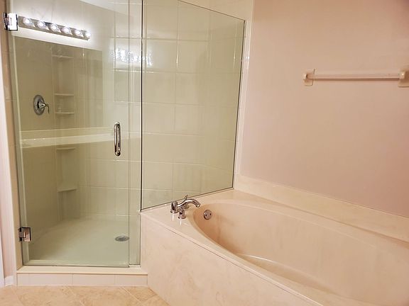 5th image of 3300 Antica St