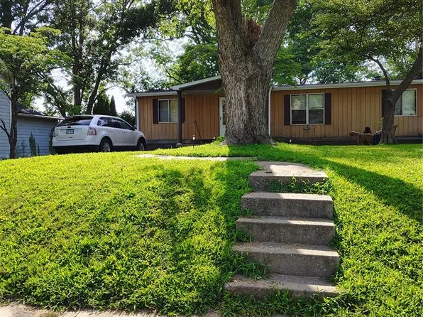 211 N Messmer St, Scott City, MO 63780