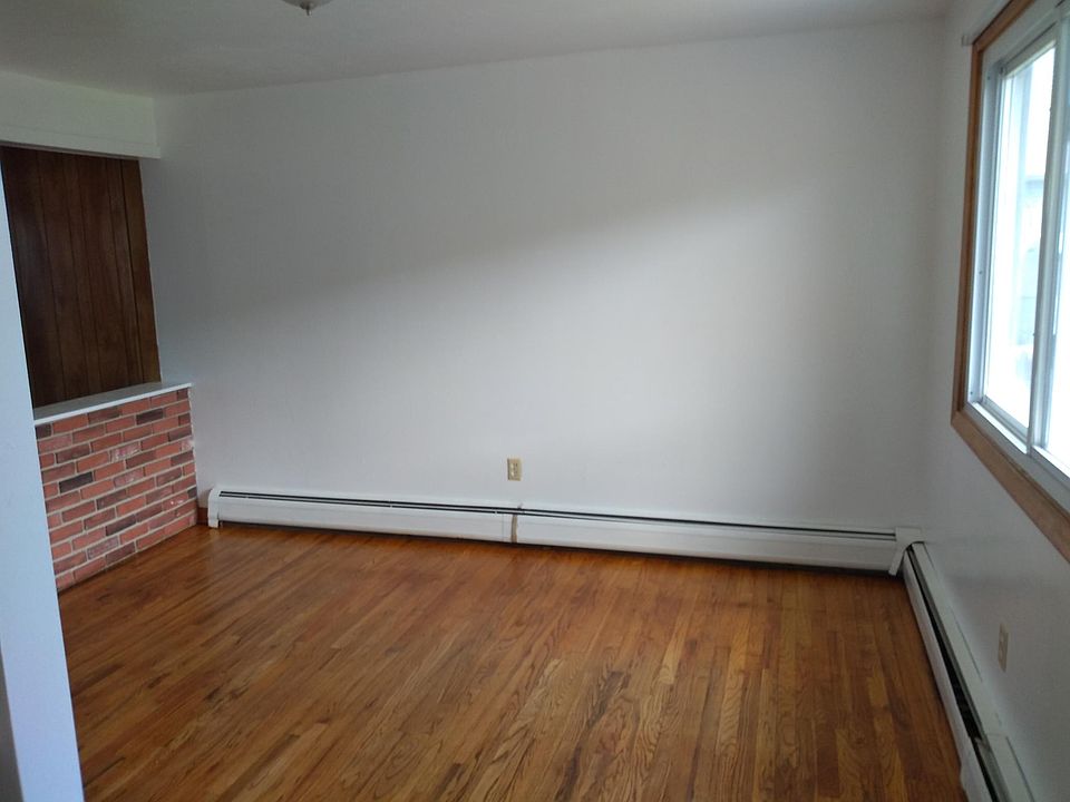 1st image of 21 Miano Dr #2