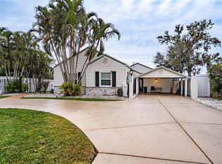 524 Arneson Ave, Auburndale, FL 33823