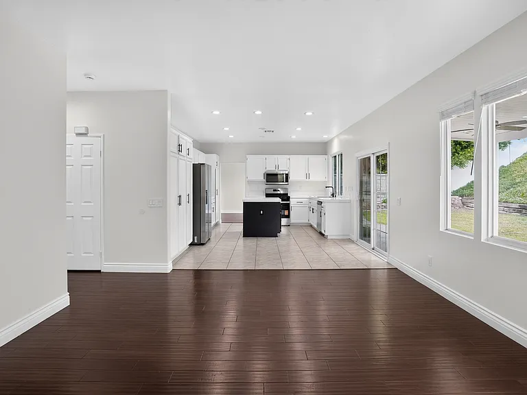 692 Bundy Way — Photo 20