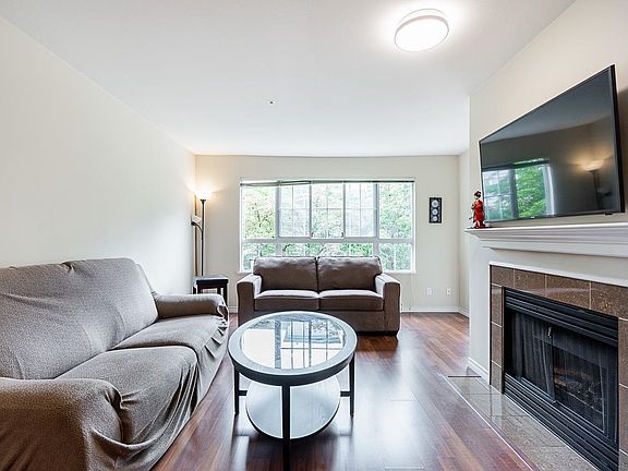 3rd image of 2980 Princess Cres #227