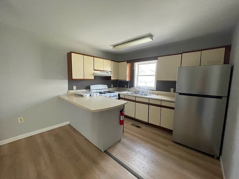 46 Terrill St #3 — Photo 10