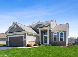 3590 Lexington Ln, Carpentersville, IL 60110