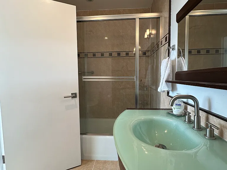100 S Doheny Dr #923 — Photo 24
