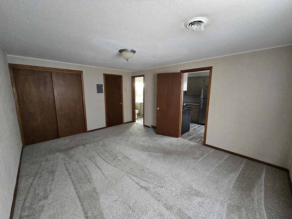 1st image of 302 1/2 N Cedar Ave #1