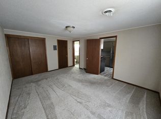 302 1/2 N Cedar Ave #1, Owatonna, MN 55060