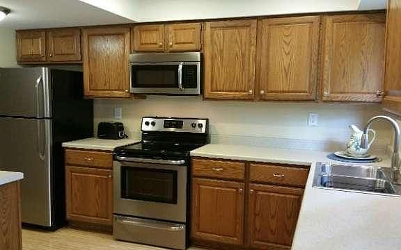 2nd image of 709 S Lake Shore Dr Unit 4C