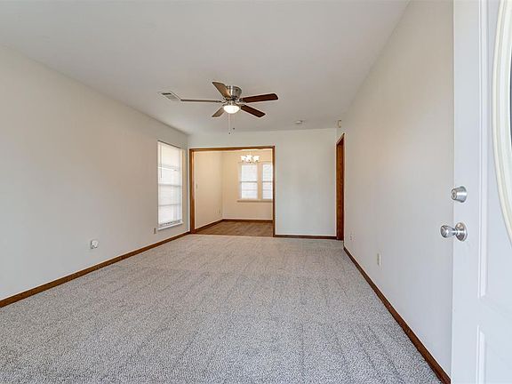 3rd image of 2420 N Key Blvd