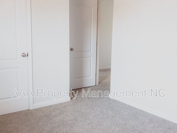 3rd image of 5913 Fuchsia Ct