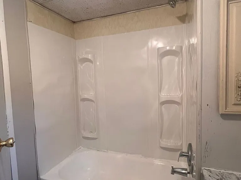 409 Daugherty St #1/2 — Photo 8