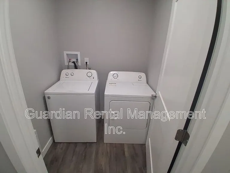 215 Langworthy St #7 — Photo 19