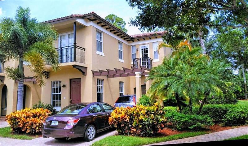 1st image of 2805 Eagle Rock Cir Unit 1001
