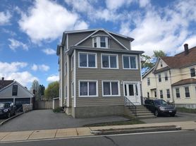 19-21 Maple St, Belmont, MA