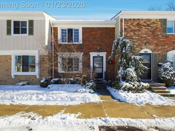 4956 Coventry Rd, Royal Oak, MI 48073