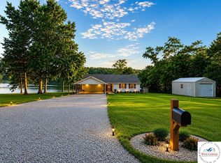830 S Fork Ln, Tipton, MO 65081