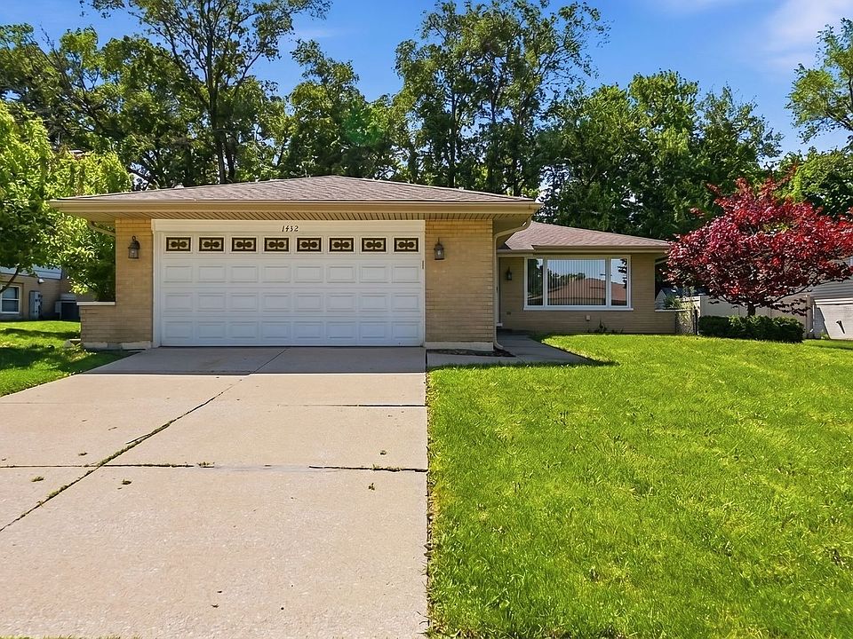 1st image of 1432 Schramm Dr