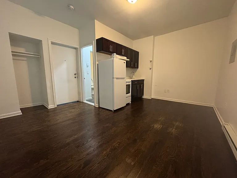 93 Blue Hills Ave #1 — Photo 2