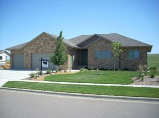 1417 Creekside Cir, Brandon, SD 57005
