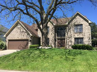 918 Chancery Ln, Cary, IL 60013