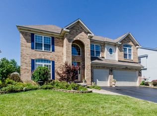 1355 Danhof Dr, Bolingbrook, IL 60490