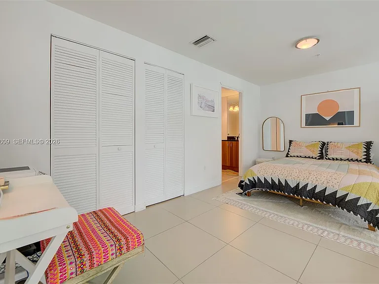 300 S Biscayne Blvd #L-428 — Photo 16