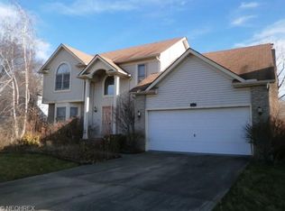 329 Danbury Ln, Richmond Heights, OH 44143