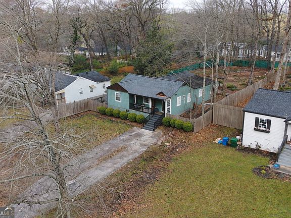 2nd image of 1924 Lomita Rd SE