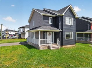 218 Falcon Dr, Moncton, NB E1G0H7
