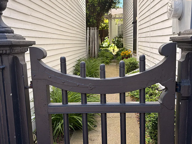 GATED ENTRANCE