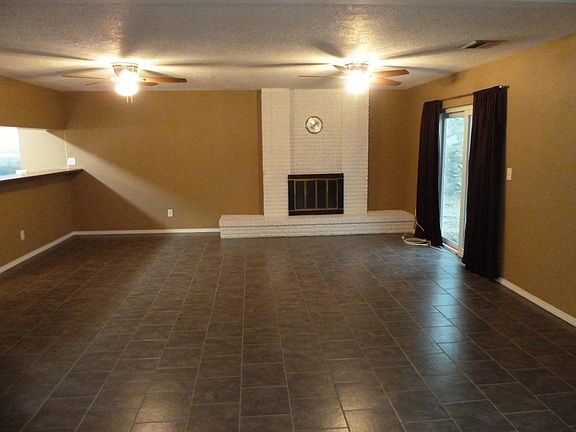 4th image of 4613 Fairbanks Dr