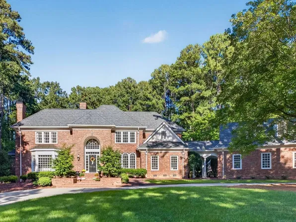 104 Marseille Pl, Cary, NC 27511