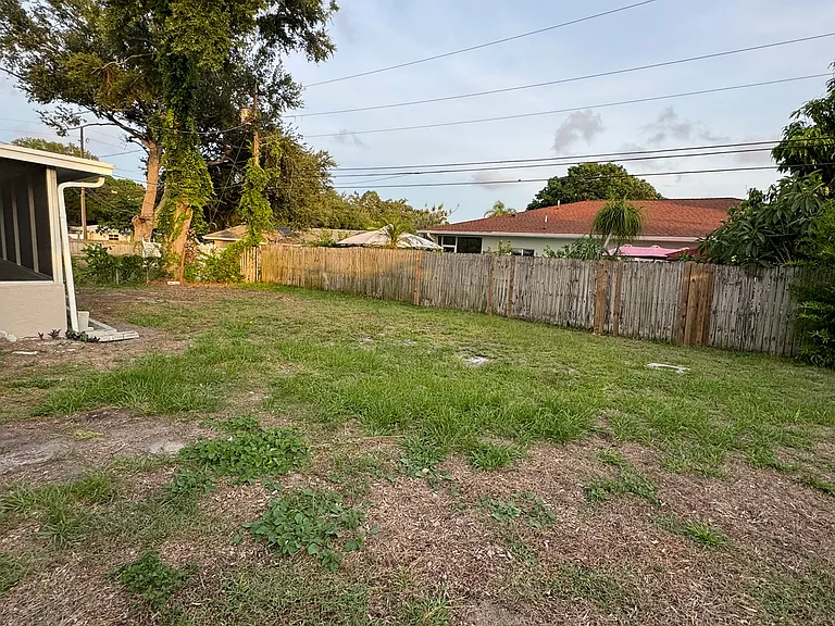2086 Duncan Dr — Photo 9