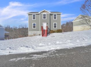 111 Prairie View Ln, Pembroke, VA 24136