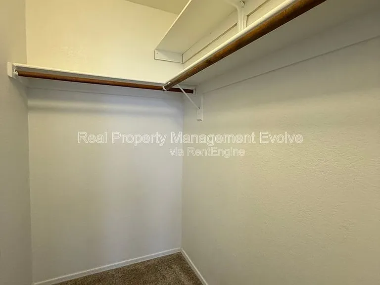 4260 E Rosemonte Dr — Photo 24
