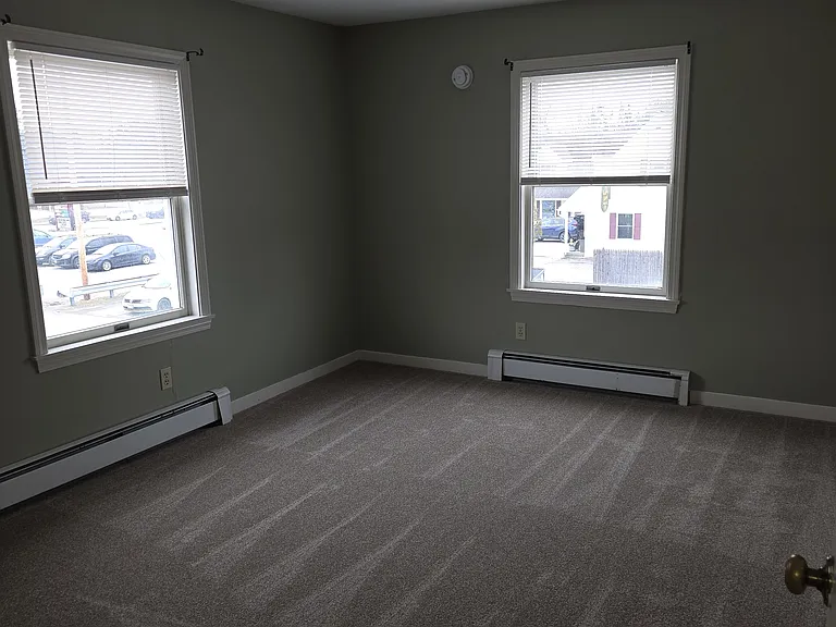 13 Western Ave #B — Photo 4