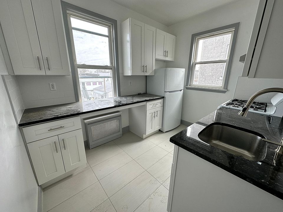 1st image of 272 Logan Ave Floor 2