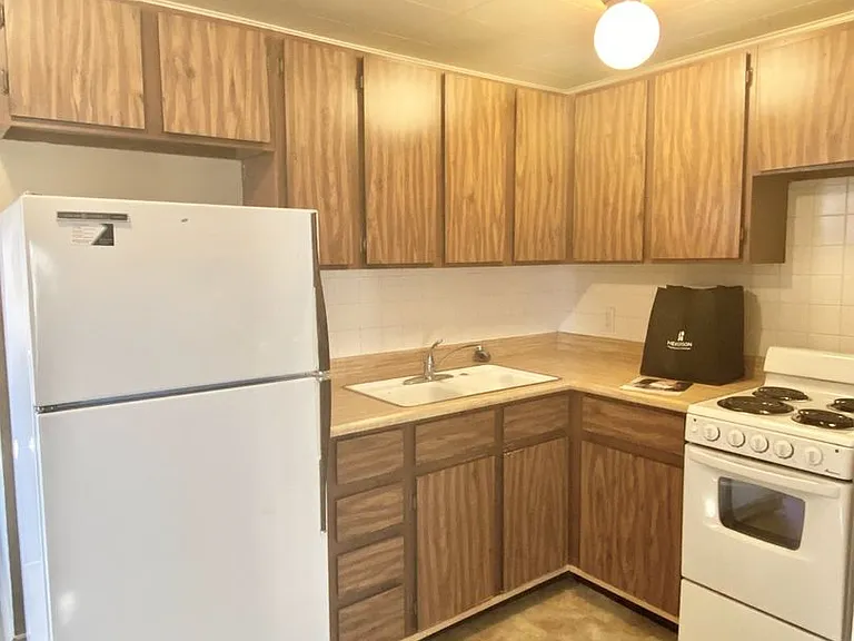 1123 Laporte Ave — Photo 4