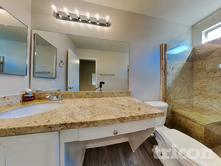 12429 W Larkspur Rd — Photo 10